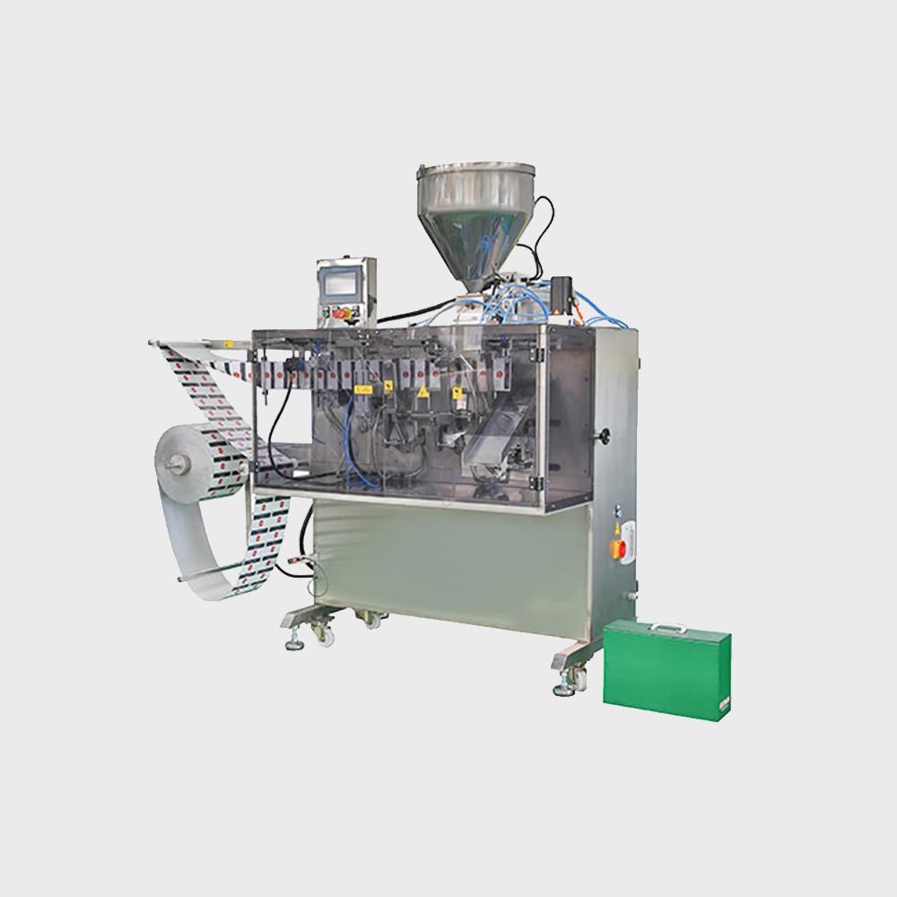 Horizontal filling and wrapping machine for liquid products